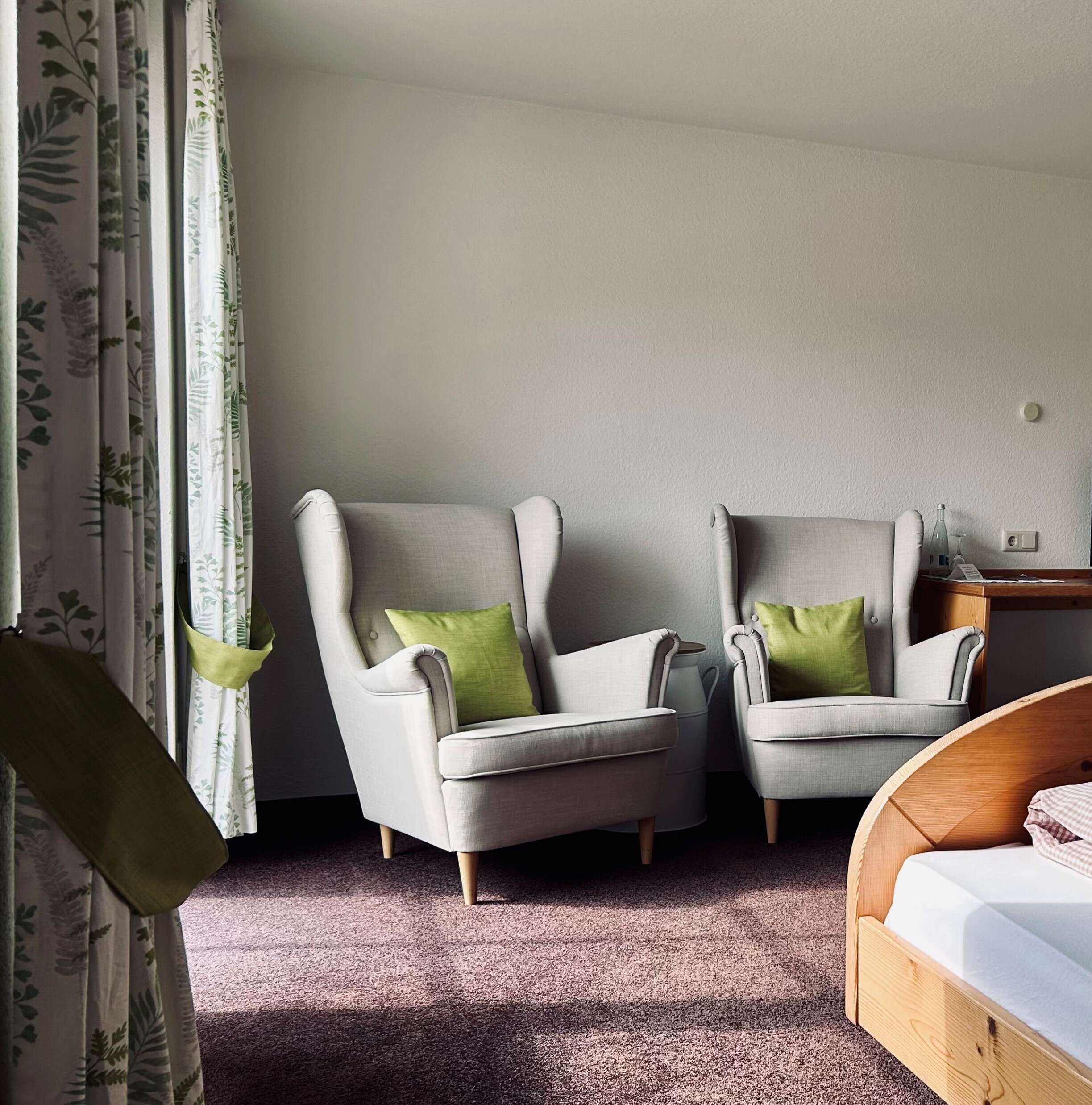 Hotelzimmer-Anfrage